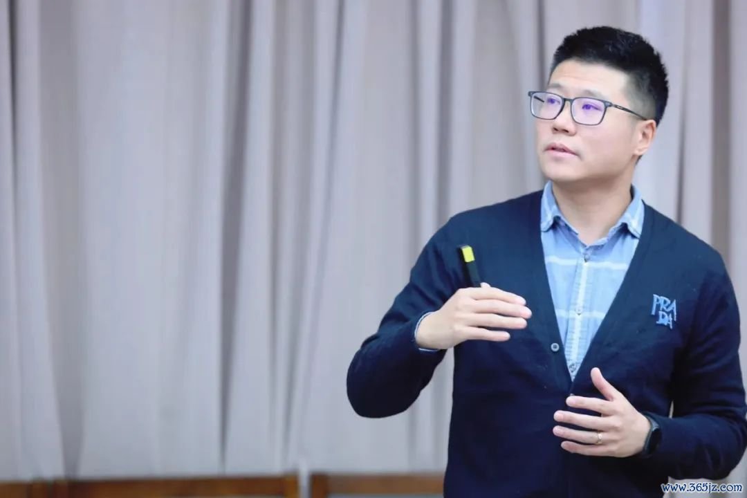 货币中心理论_选择数字货币的心理因素分析_货币因素有哪些